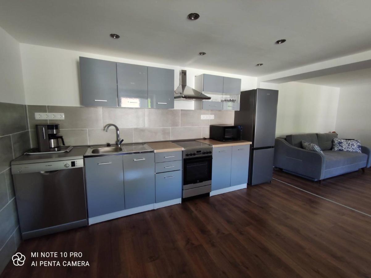 Das Blaue Haus Guesthouse - Kovacshida ภายนอก รูปภาพ
