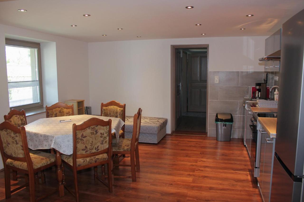 Das Blaue Haus Guesthouse - Kovacshida ภายนอก รูปภาพ